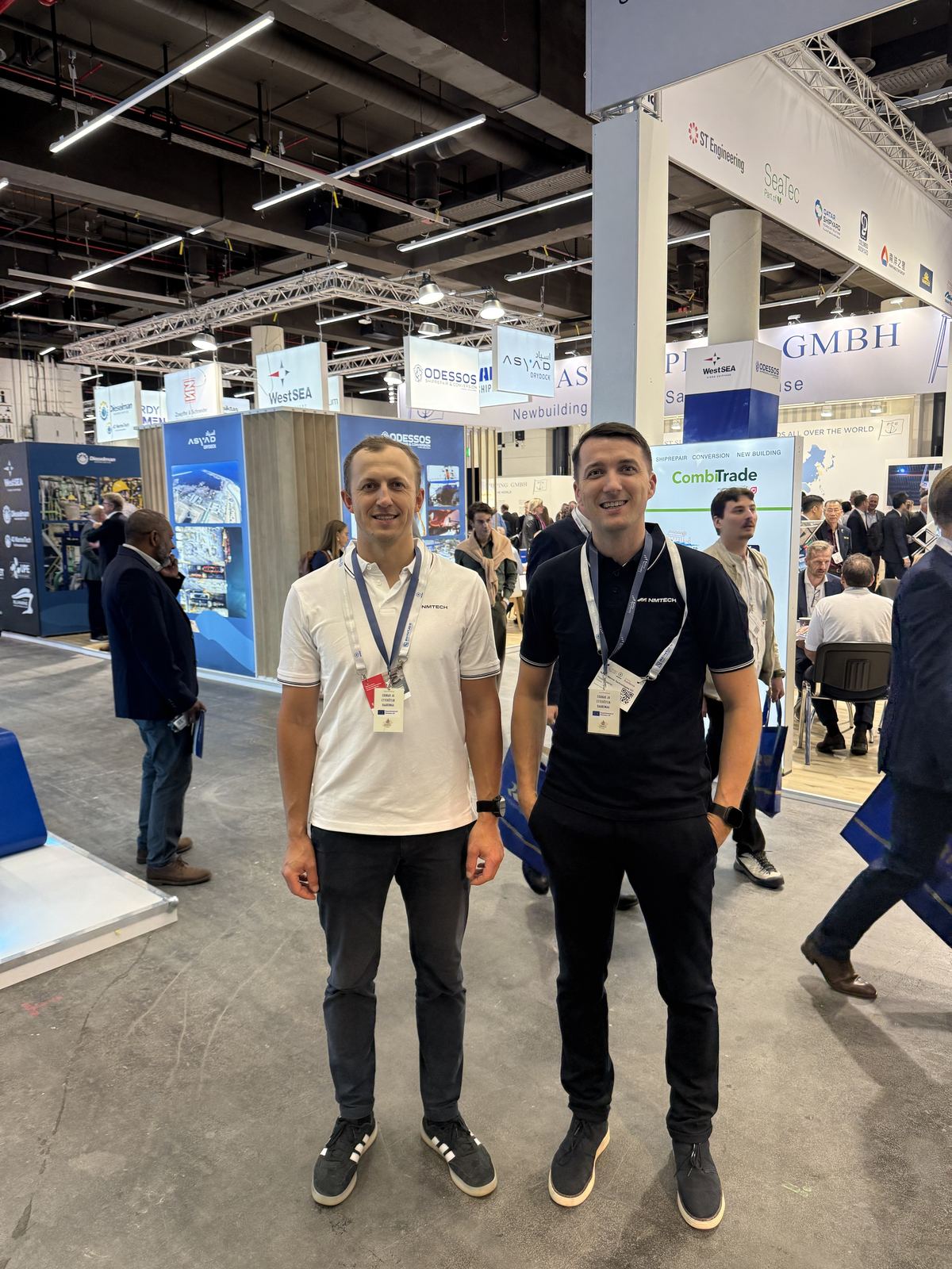 Two NMTech engineers at the SMM maritime trade fair in Hamburg.